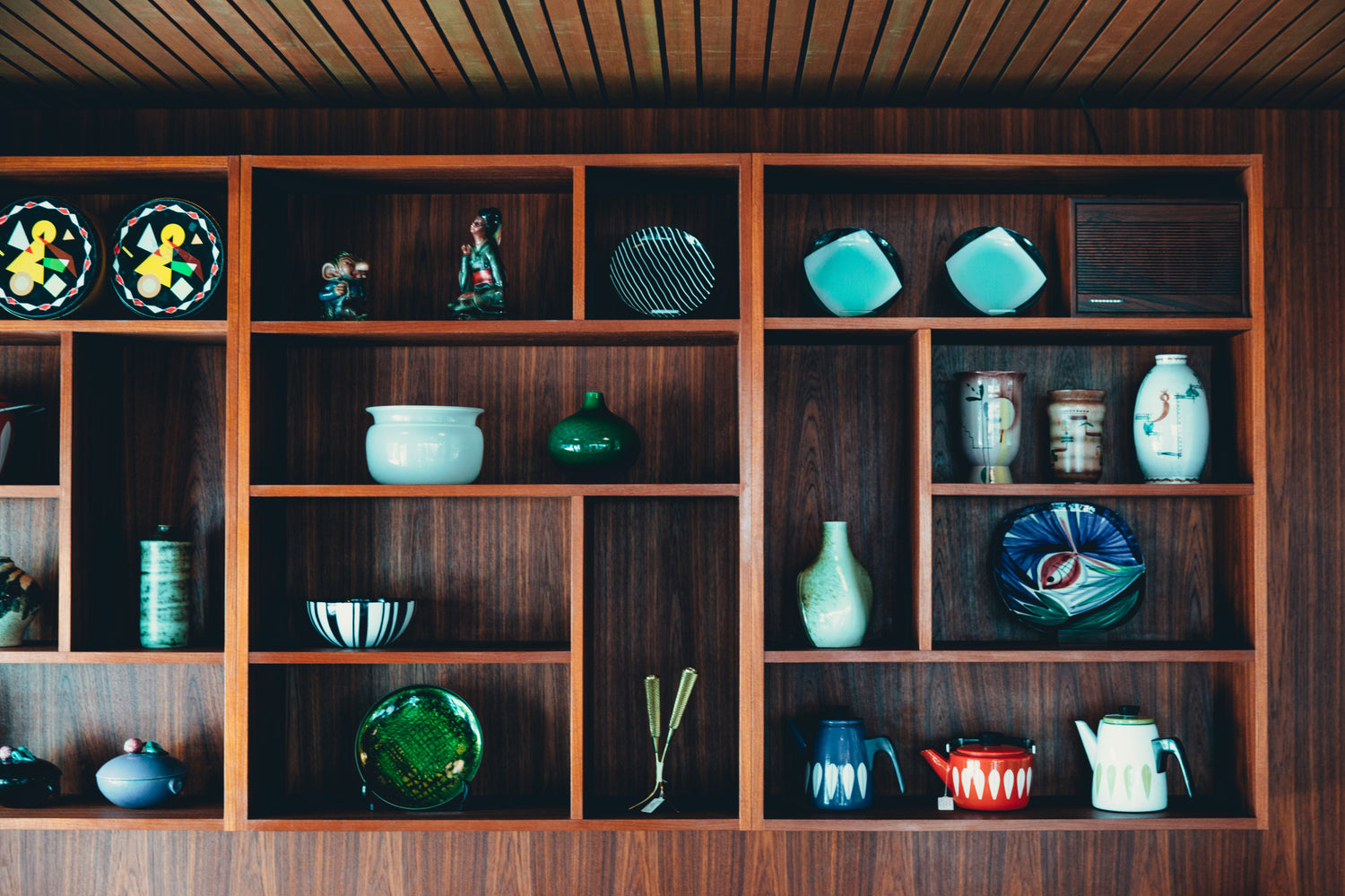 Artisanal Accents: Home Décor for a Personal Touch