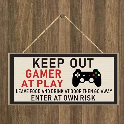 Gamer At Play Wood Wign