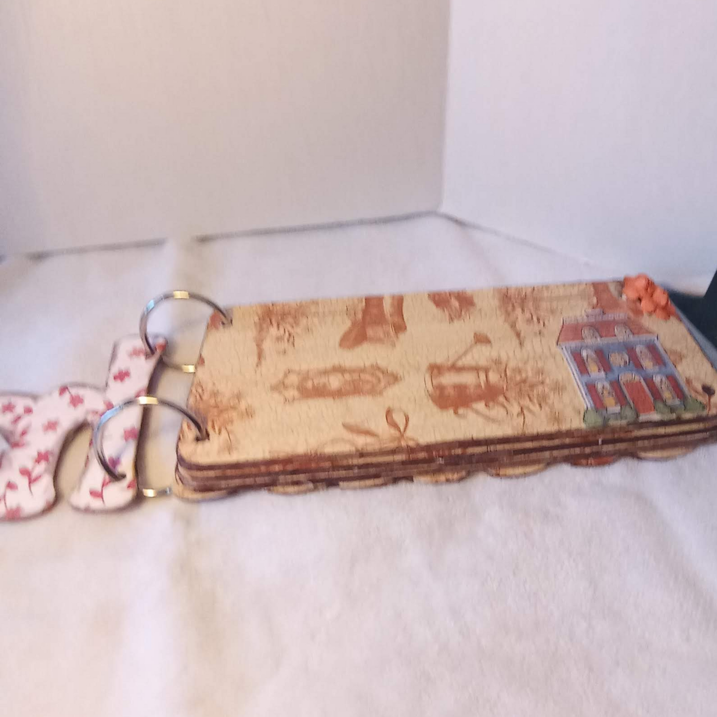Home Chipboard Album