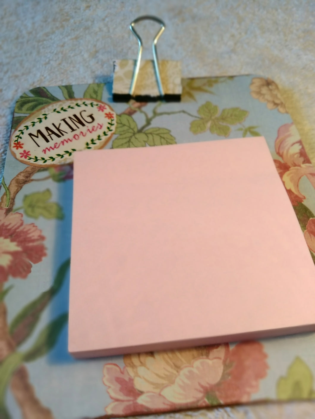 Making Memories Clipboard with Post N Note