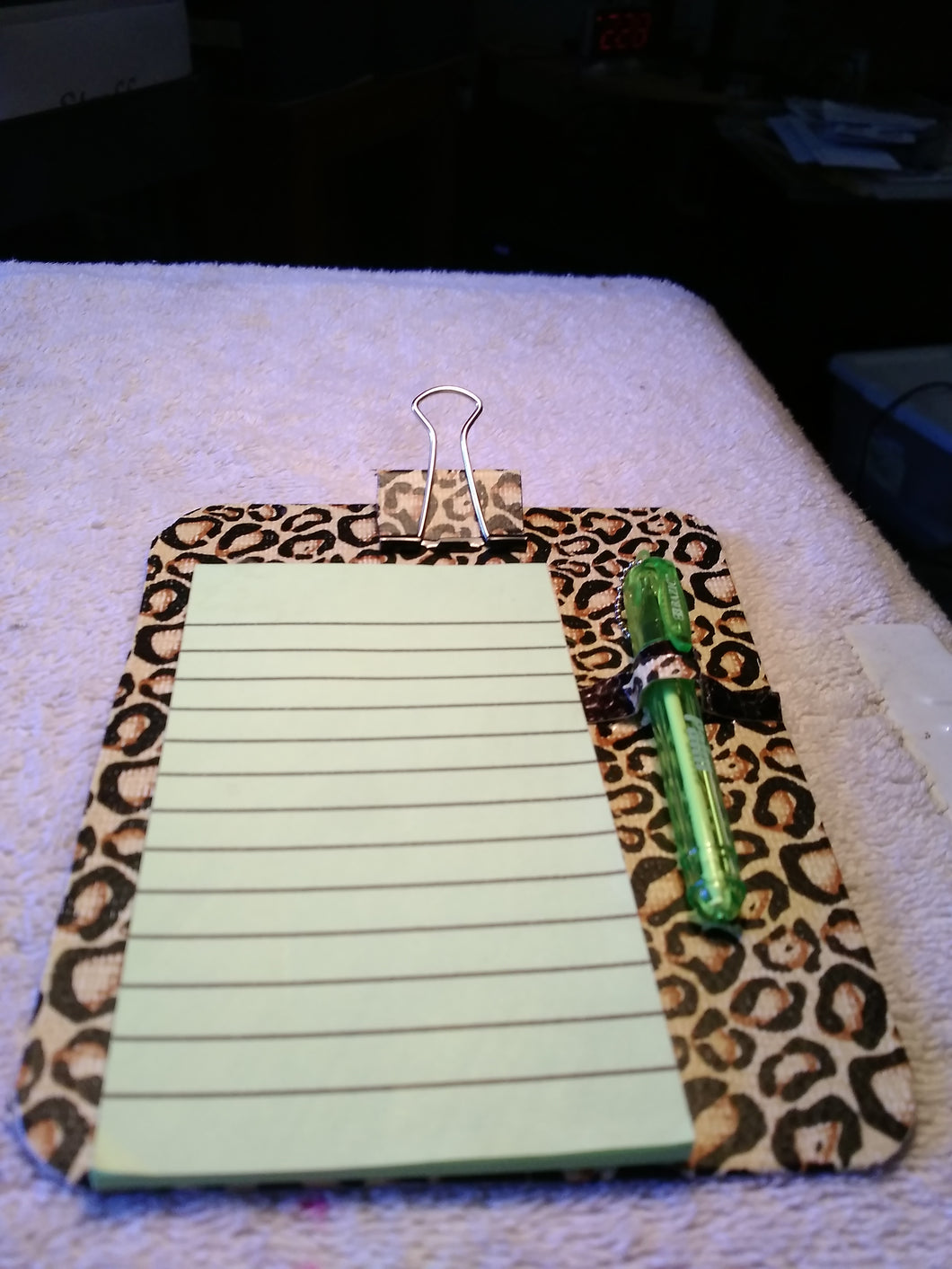Leopard  Print Mini Clipboard W/Pen